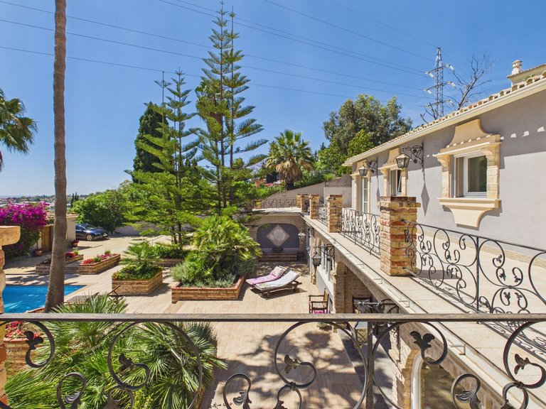 Villa for Sale in Benahavís, Malaga 46