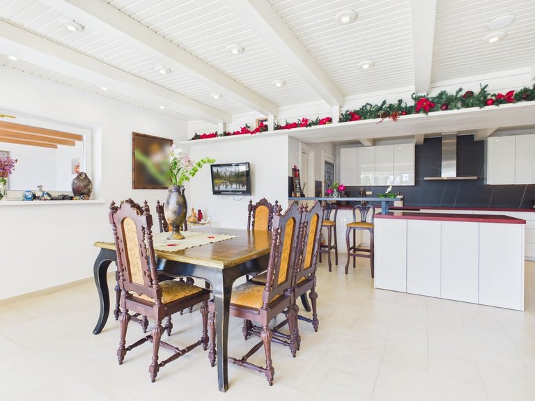 Villa for Sale in Benahavís, Malaga 5