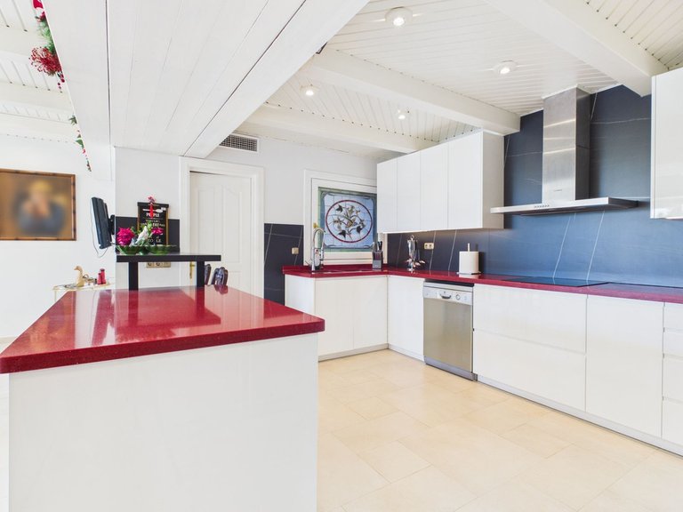 Villa for Sale in Benahavís, Malaga 6