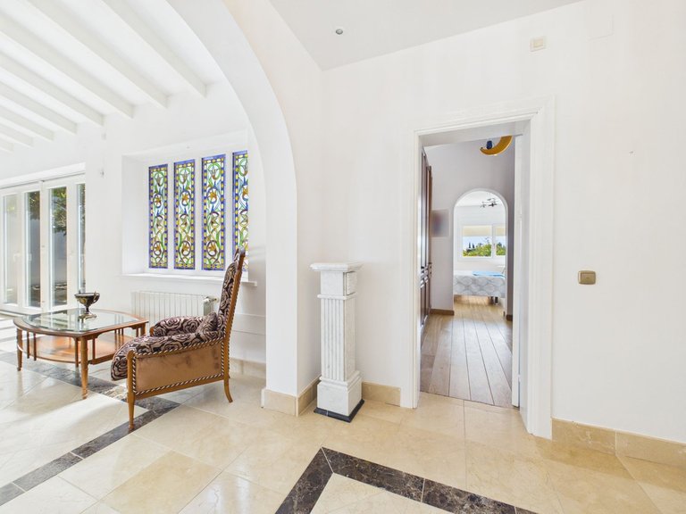 Villa for Sale in Benahavís, Malaga 9