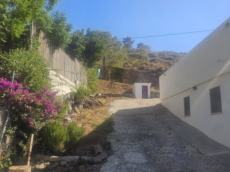 Villa for Sale in Estepona, Malaga 3