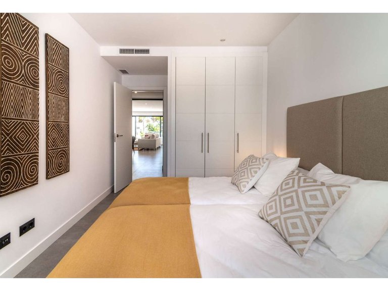 Apartment for Sale in Costa del Sol Estepona, Malaga 4