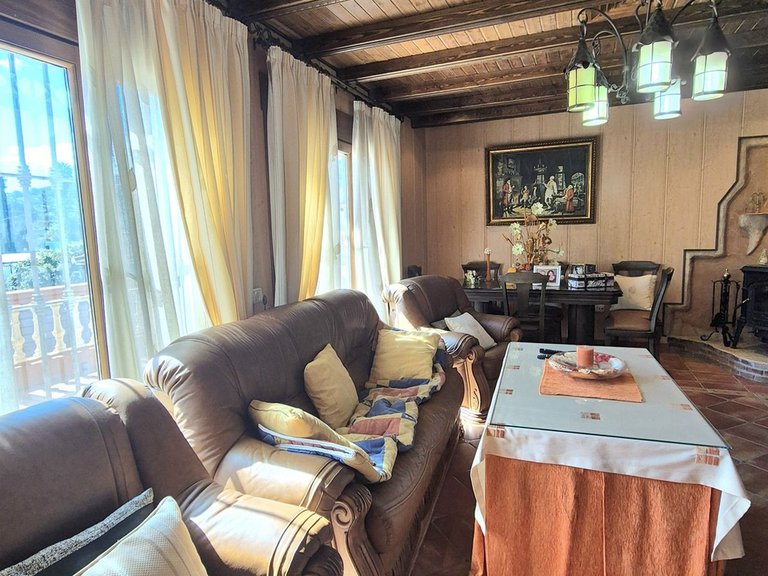 Villa for Sale in Coín, Malaga 9