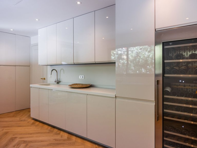 Villa for Sale in Artola, Malaga 19