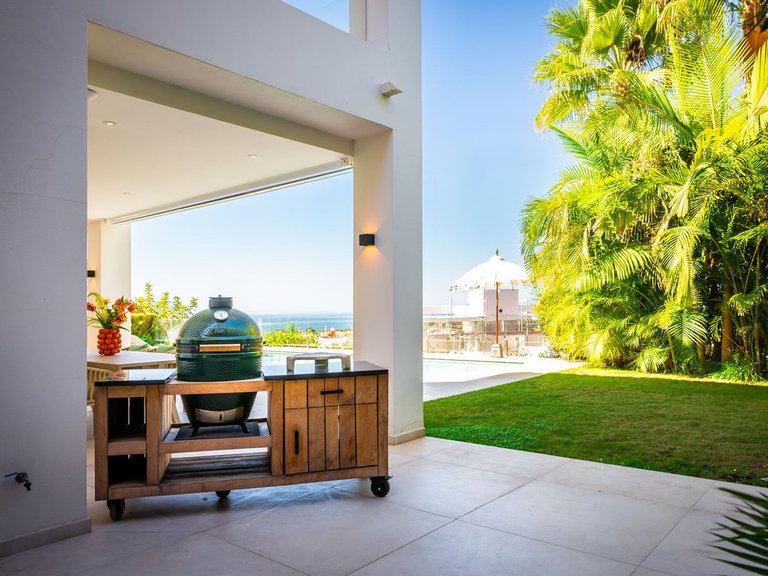 Villa for Sale in Artola, Malaga 9