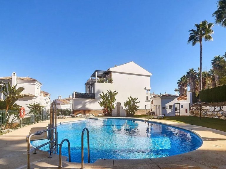 Villa for Sale in Lauro Golf, Malaga 2