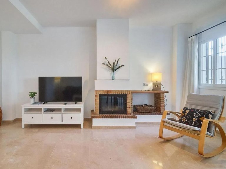 Villa for Sale in Lauro Golf, Malaga 5