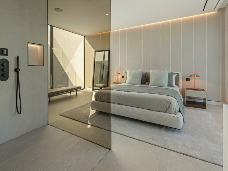 Villa for Sale in The Golden Mile, Malaga 30