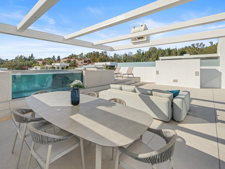 Villa for Sale in The Golden Mile, Malaga 47