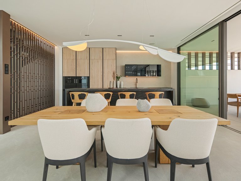 Villa for Sale in The Golden Mile, Malaga 8