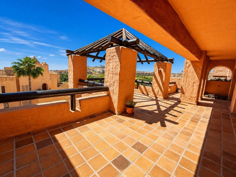 Villa for Sale in San Luis De Sabinillas, Malaga 2