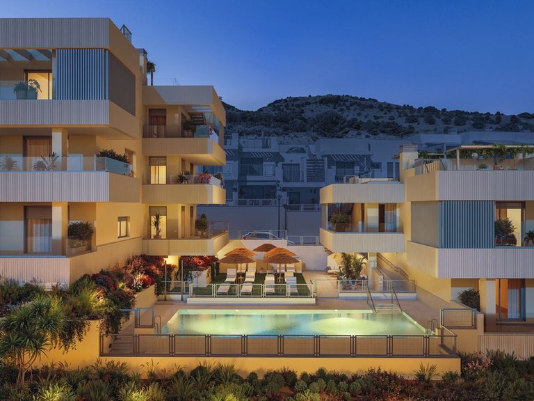 Penthouse for Sale in Benalmadena Costa, Malaga 11
