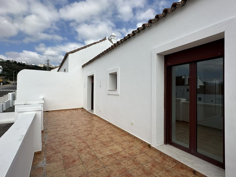 Villa for Sale in Doña Julia, Malaga 40
