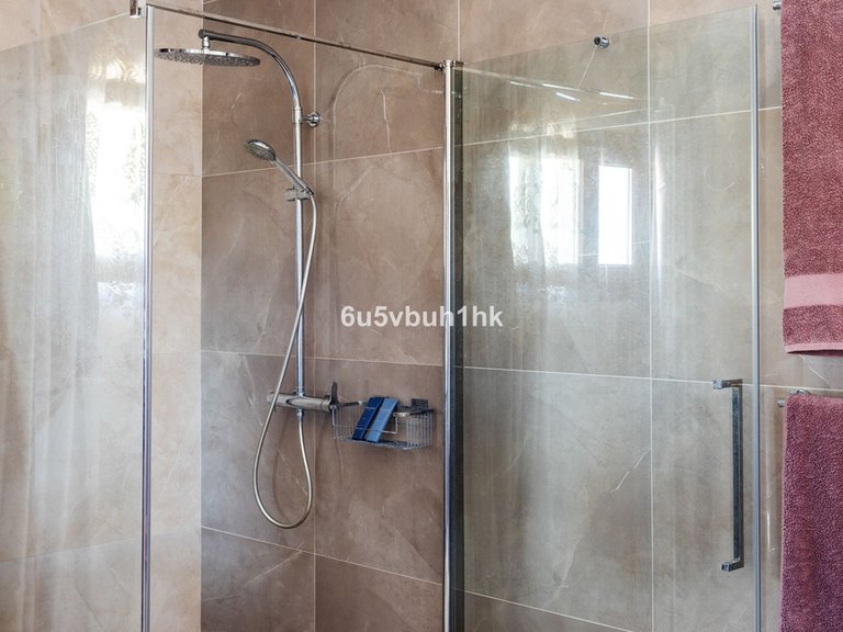 Villa for Sale in Arroyo De La Miel, Malaga 43
