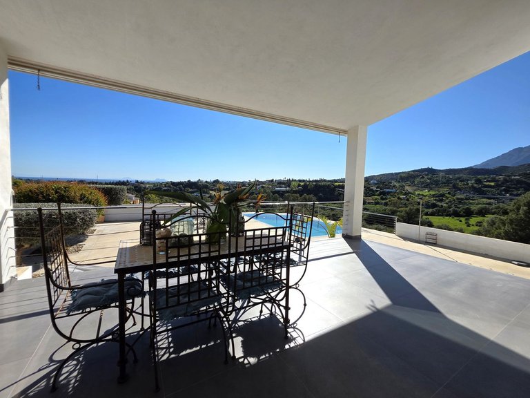 Villa for Sale in Estepona, Malaga 6
