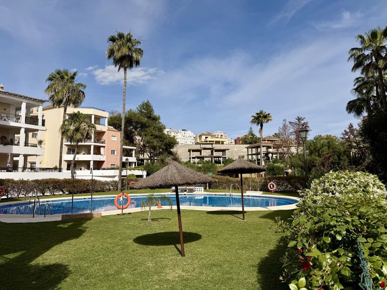 Apartment for Sale in Nueva Andalucía, Malaga 1
