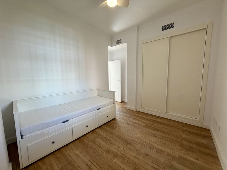 Apartment for Sale in Nueva Andalucía, Malaga 10
