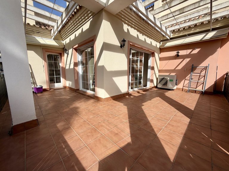 Apartment for Sale in Nueva Andalucía, Malaga 12