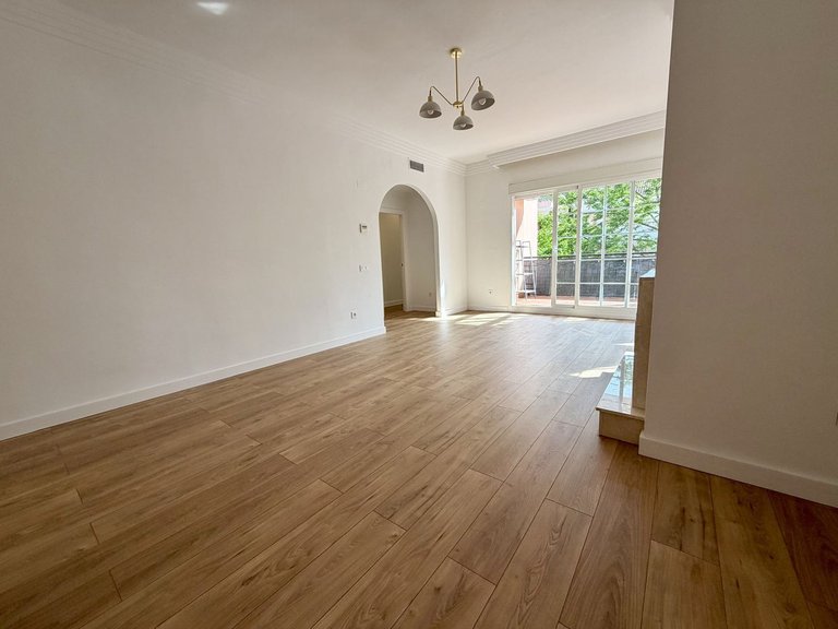 Apartment for Sale in Nueva Andalucía, Malaga 3