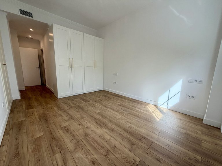 Apartment for Sale in Nueva Andalucía, Malaga 9