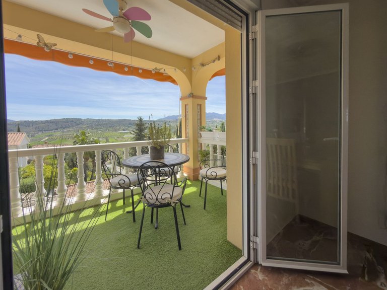 Villa for Sale in Coín, Malaga 11