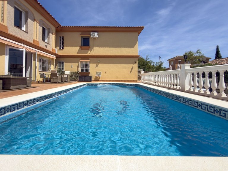 Villa for Sale in Coín, Malaga 60