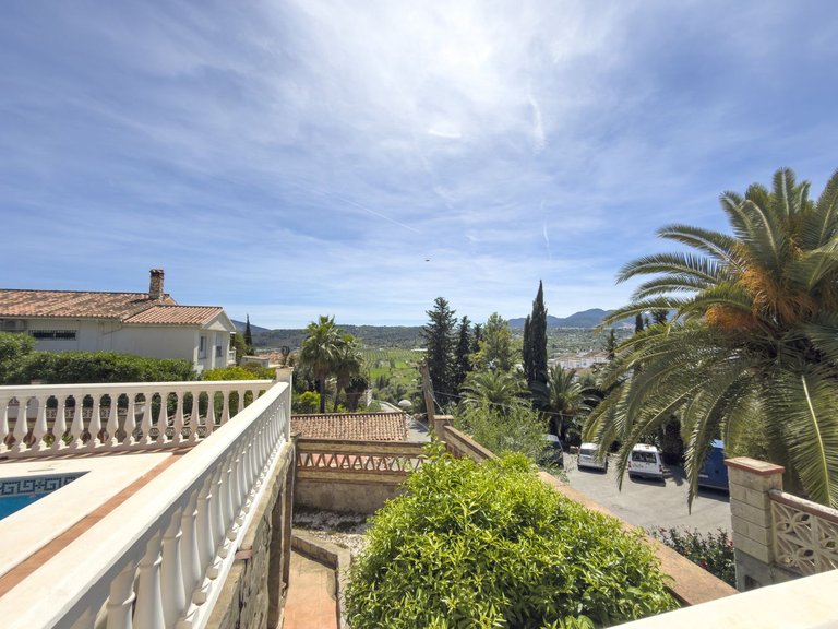 Villa for Sale in Coín, Malaga 61