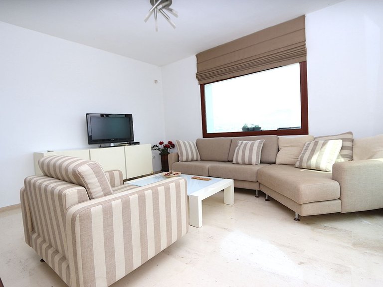 Villa for Sale in Cerros Del Aguila, Malaga 2