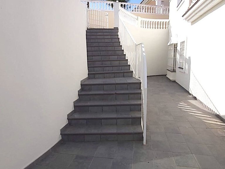 Villa for Sale in Cerros Del Aguila, Malaga 22
