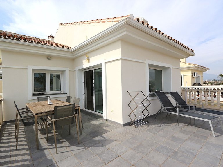 Villa for Sale in Cerros Del Aguila, Malaga 8