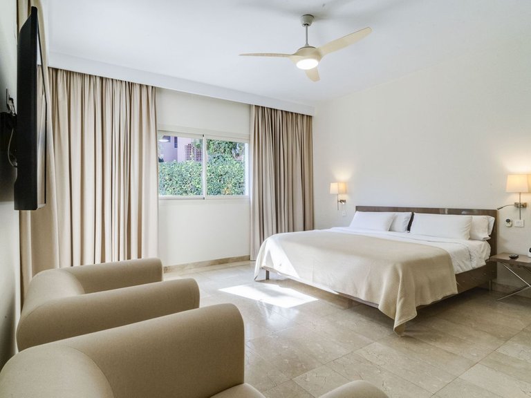 Villa for Sale in Guadalmina Baja, Malaga 15