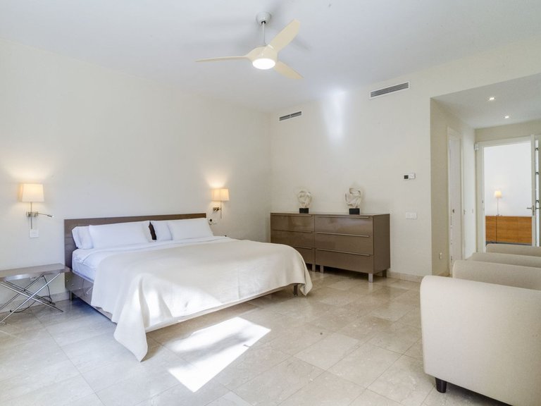 Villa for Sale in Guadalmina Baja, Malaga 16