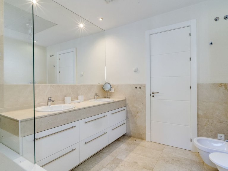 Villa for Sale in Guadalmina Baja, Malaga 18