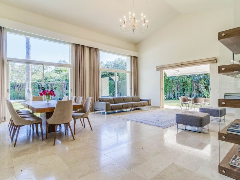 Villa for Sale in Guadalmina Baja, Malaga 3