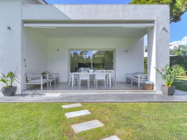 Villa for Sale in Guadalmina Baja, Malaga 30
