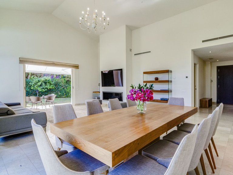 Villa for Sale in Guadalmina Baja, Malaga 6