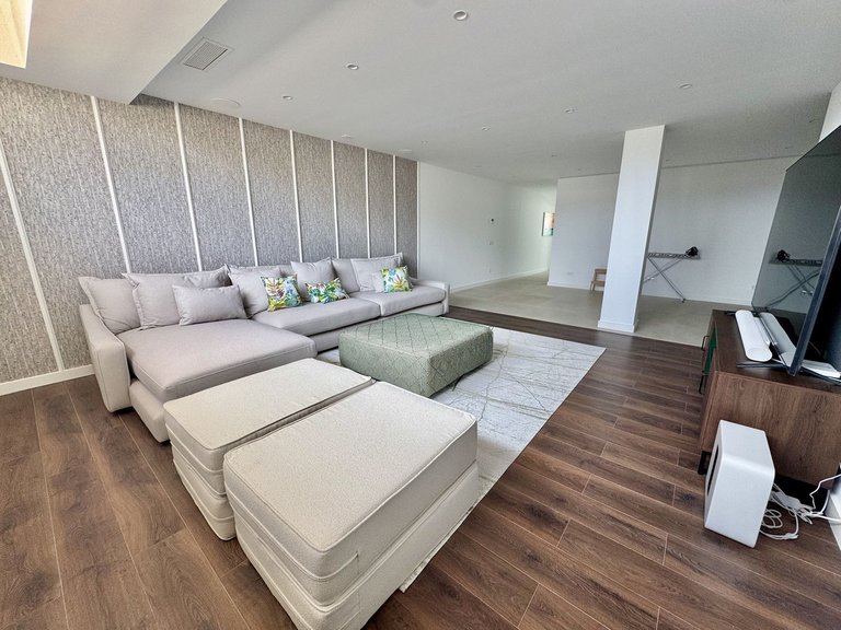Villa for Sale in Cancelada, Malaga 40