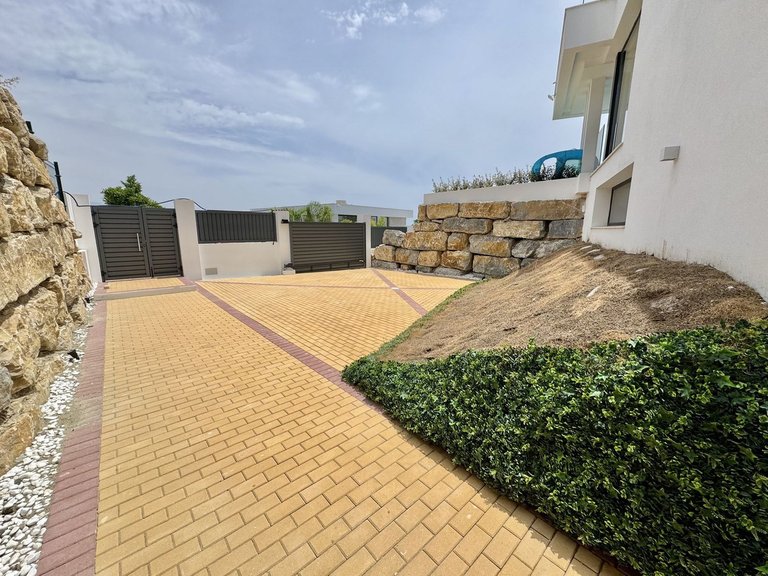 Villa for Sale in Cancelada, Malaga 50