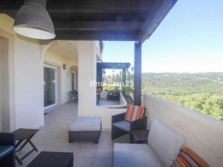 Apartment for Sale in San Roque Club, Cadiz 1