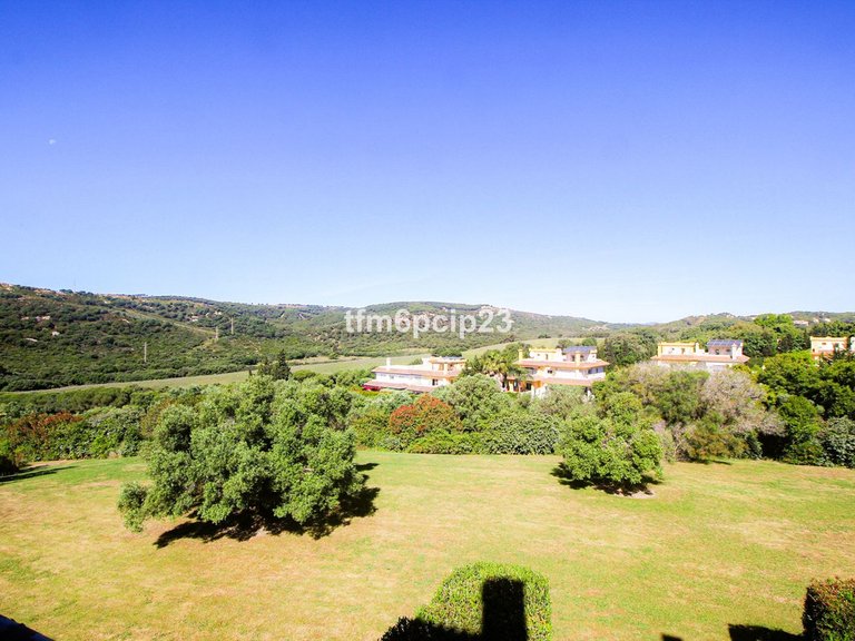Apartment for Sale in San Roque Club, Cadiz 11