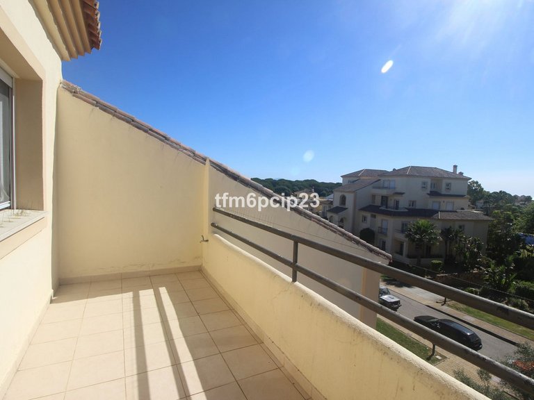 Apartment for Sale in San Roque Club, Cadiz 15
