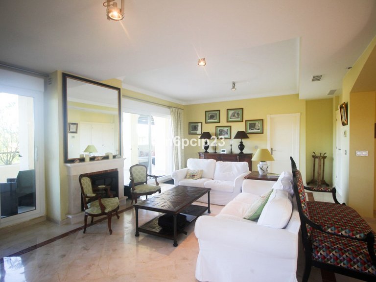 Apartment for Sale in San Roque Club, Cadiz 18
