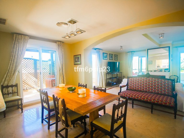 Apartment for Sale in San Roque Club, Cadiz 3