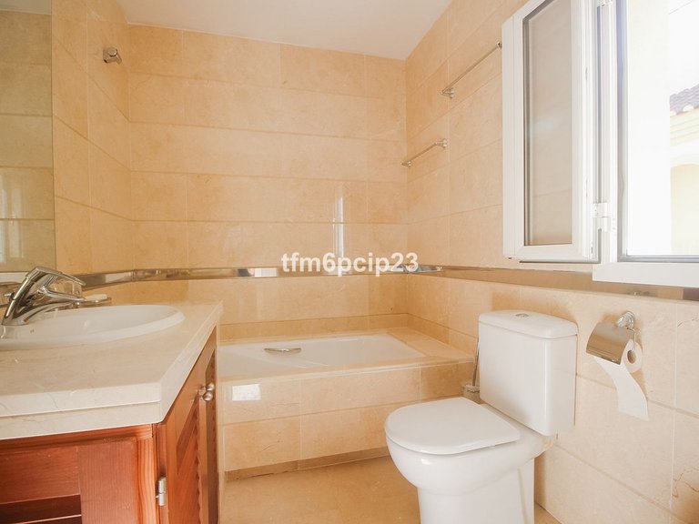 Apartment for Sale in San Roque Club, Cadiz 31