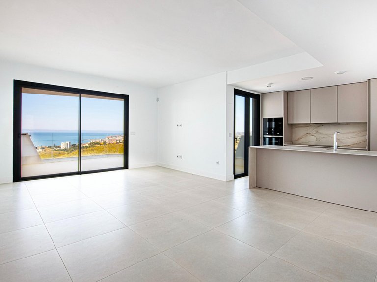 Apartment for Sale in Fuengirola, Malaga 2