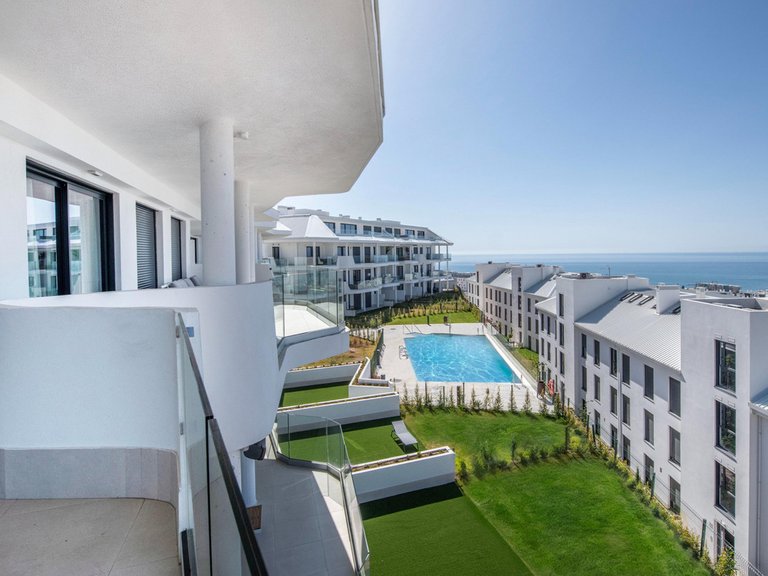 Apartment for Sale in Fuengirola, Malaga 25
