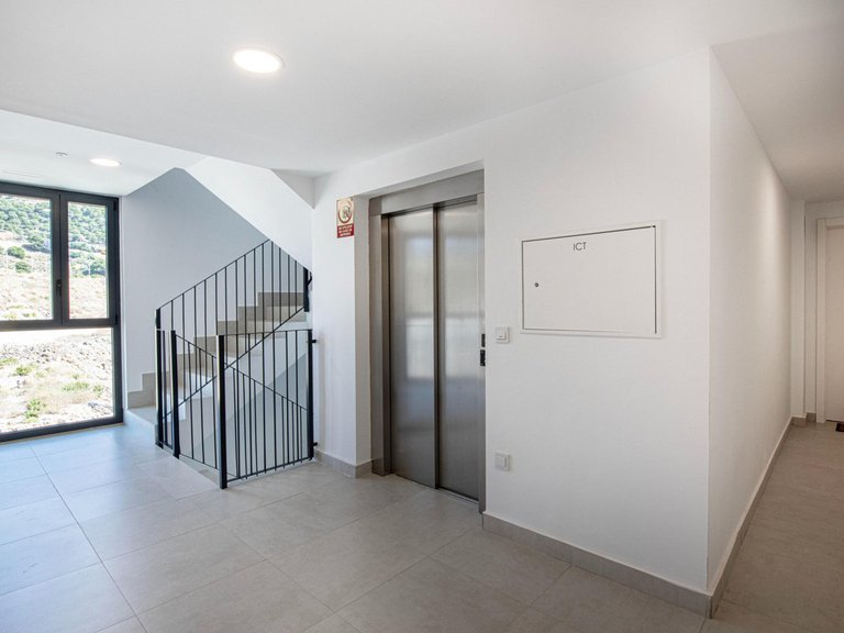 Apartment for Sale in Fuengirola, Malaga 37