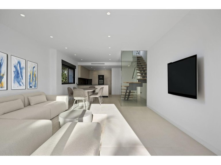 Apartment for Sale in El Paraiso, Malaga 15