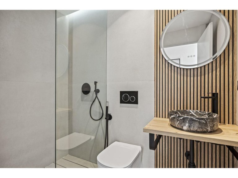 Apartment for Sale in El Paraiso, Malaga 21