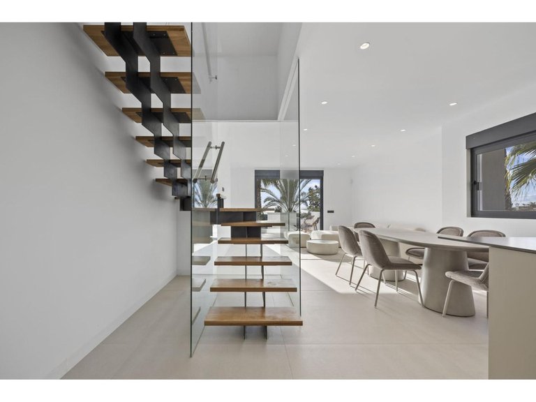 Apartment for Sale in El Paraiso, Malaga 8